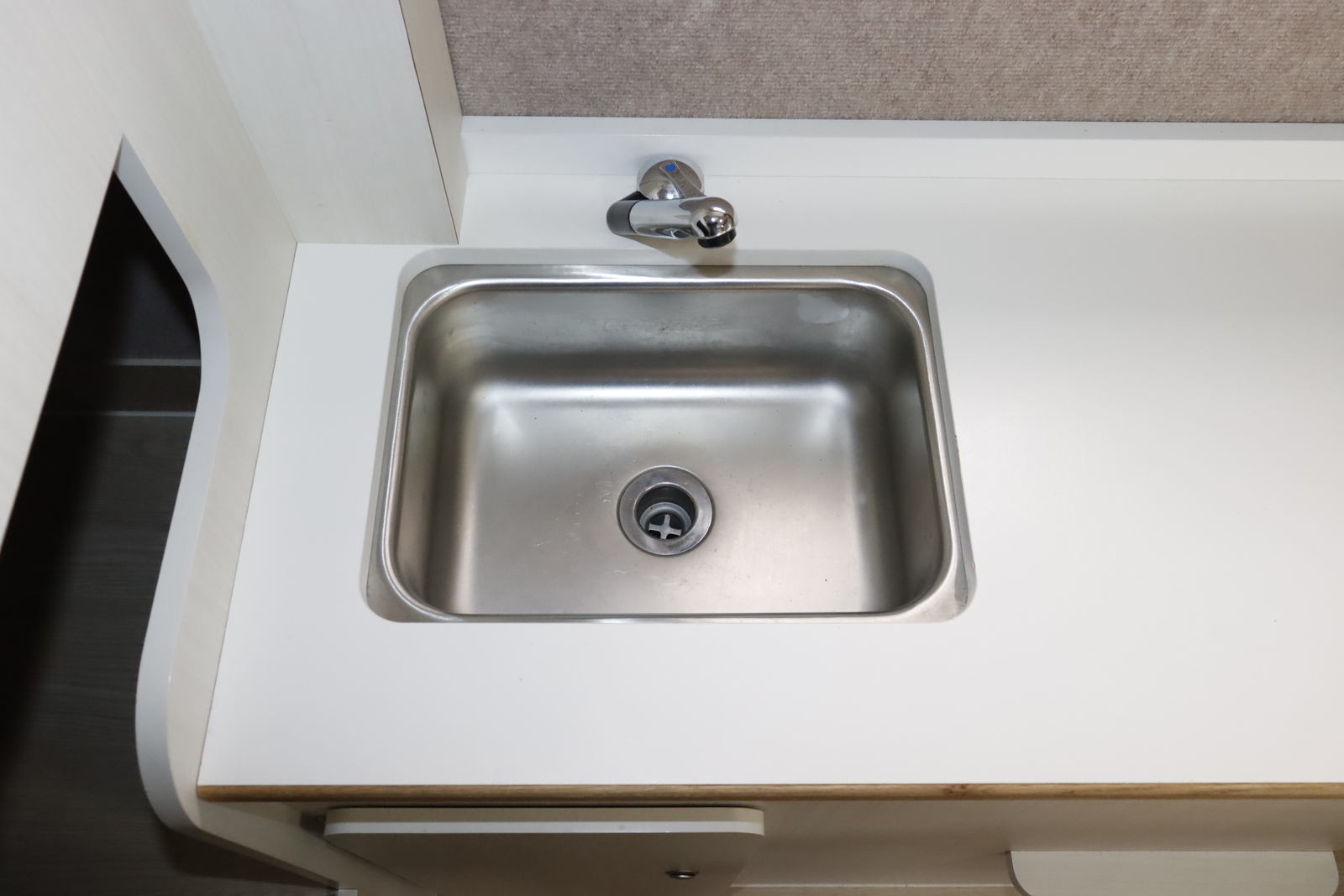 キャンピングカー キャブコン ﾎﾞﾝｺﾞ ｷｬﾝﾊﾟｰｱｼｽﾄ ｼﾞｮｸﾄ 家庭用ｴｱｺﾝ