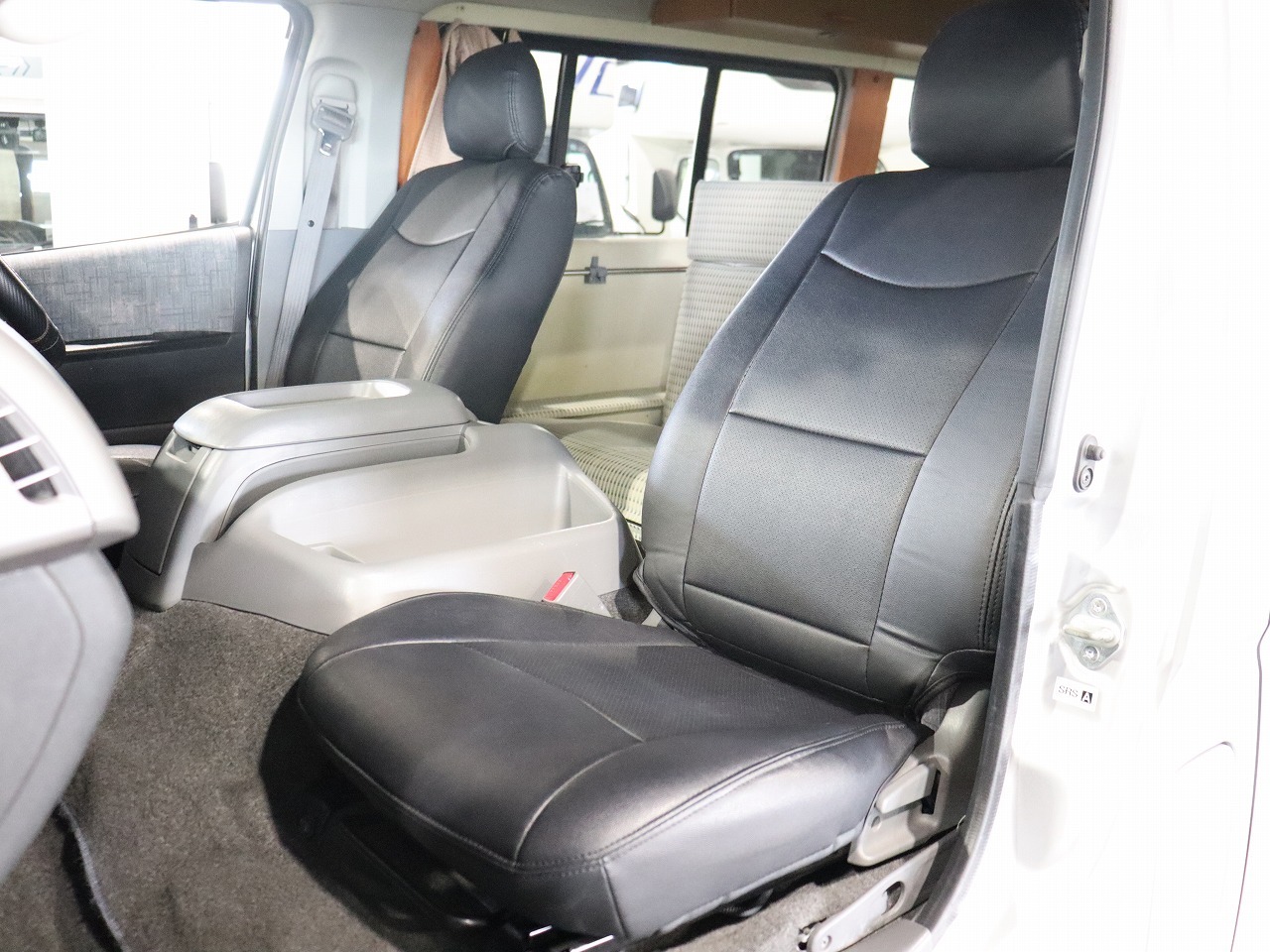 キャンピングカー バンコン ﾊｲｴｰｽ 大森自動車 ﾄﾆｰ 4WD　常設ﾍﾞｯﾄﾞ