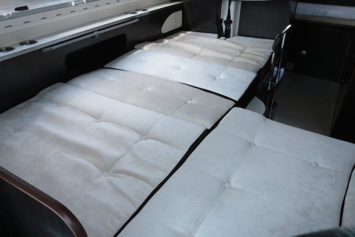 キャンピングカー キャブコン ｶﾑﾛｰﾄﾞ ﾊﾞﾝﾃｯｸ ｼﾞﾙ520　家庭用ｴｱｺﾝ　F