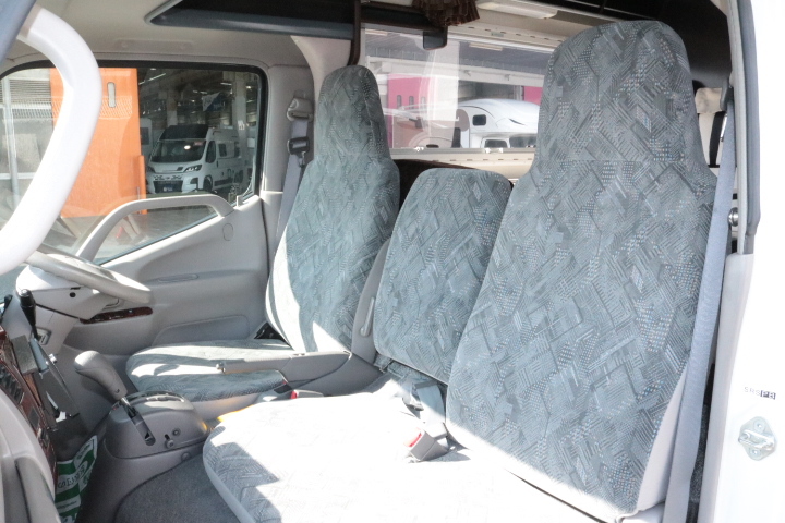 キャンピングカー キャブコン ｶﾑﾛｰﾄﾞ ﾊﾞﾝﾃｯｸ ｼﾞﾙ520　家庭用ｴｱｺﾝ　F