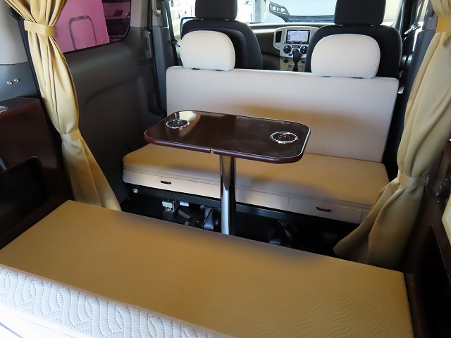 キャンピングカー バンコン NV200ﾊﾞﾈｯﾄ FOCS RB