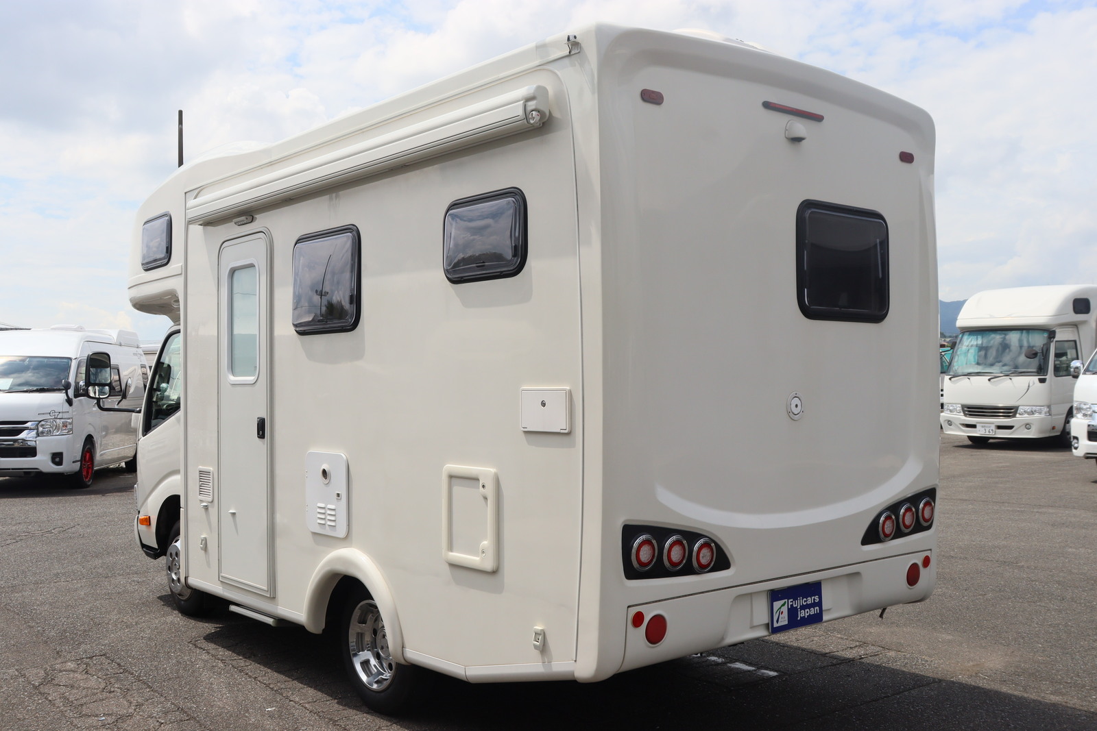 キャンピングカー キャブコン ｶﾑﾛｰﾄﾞ ﾀﾞｲﾚｸﾄｶｰｽﾞ ﾄﾘｯﾌﾟﾌﾟﾚﾐｱﾑ