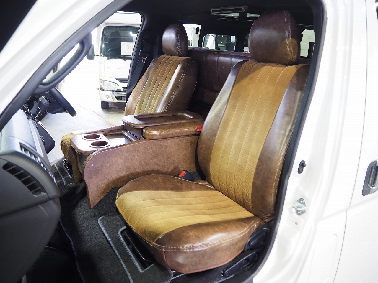 キャンピングカー バンコン ﾊｲｴｰｽ ﾌﾚｯｸｽ FD-BOX V07-N 4WD
