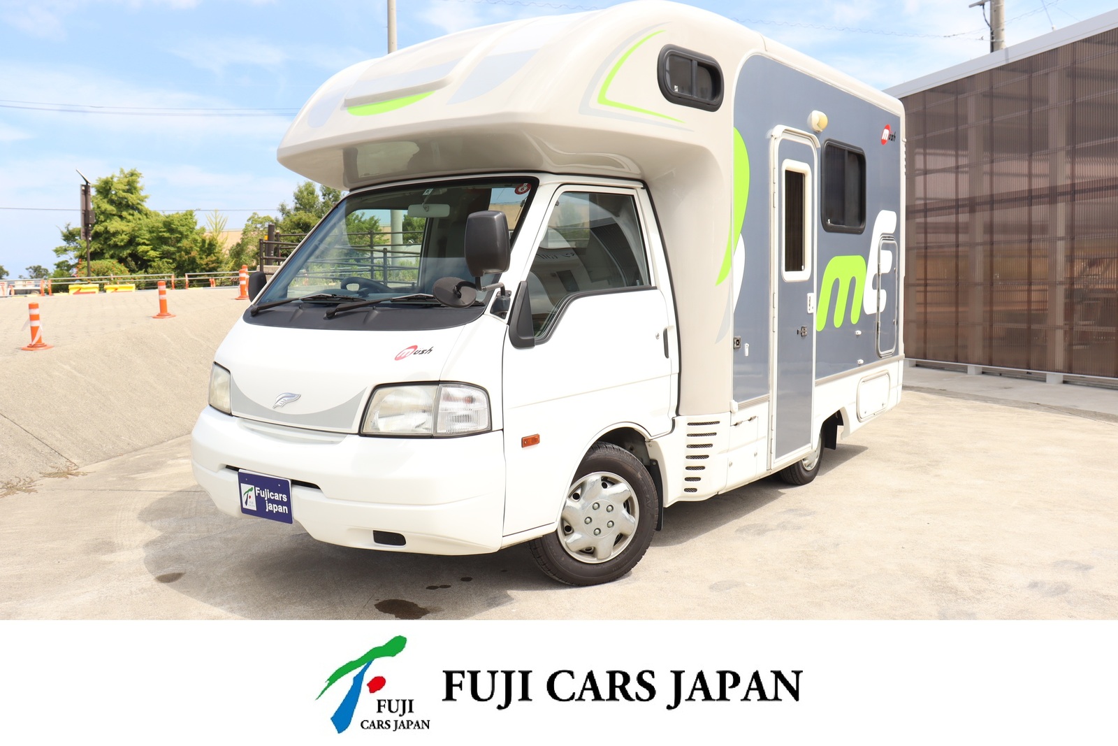 キャブコン バネット ナッツRV マッシュ
