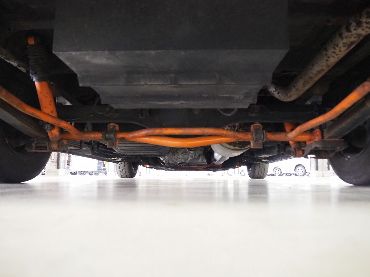 キャンピングカー バンコン ﾊｲｴｰｽ FOCS DS-F 4WD　FF　DC冷蔵庫