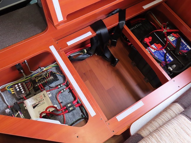 キャンピングカー キャブコン ｶﾑﾛｰﾄﾞ ﾅｯﾂRV ｸﾚｿﾝﾎﾞﾔｰｼﾞｭX 4WD