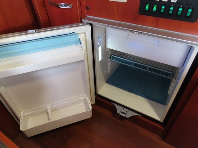 キャンピングカー キャブコン ｶﾑﾛｰﾄﾞ ﾅｯﾂRV ｸﾚｿﾝﾎﾞﾔｰｼﾞｭX 4WD