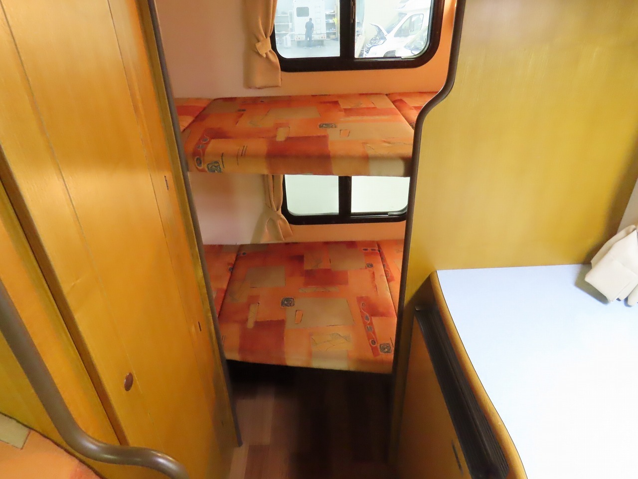 キャンピングカー キャブコン ｶﾑﾛｰﾄﾞ　ﾅｯﾂRV製　ｸﾚｿﾝ