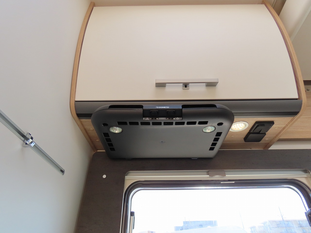 キャンピングカー キャブコン ﾃﾞｭｶﾄ ｻﾝﾗｲﾄ T68XV 9AT