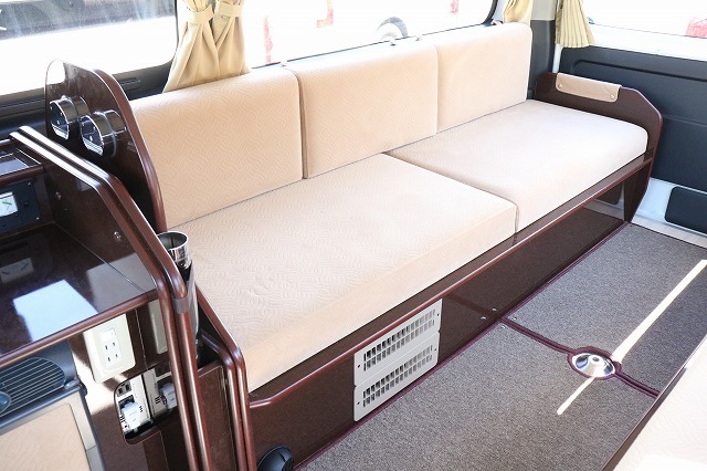 キャンピングカー バンコン ﾊｲｴｰｽ FOCS DS 4WD　FFﾋｰﾀｰ