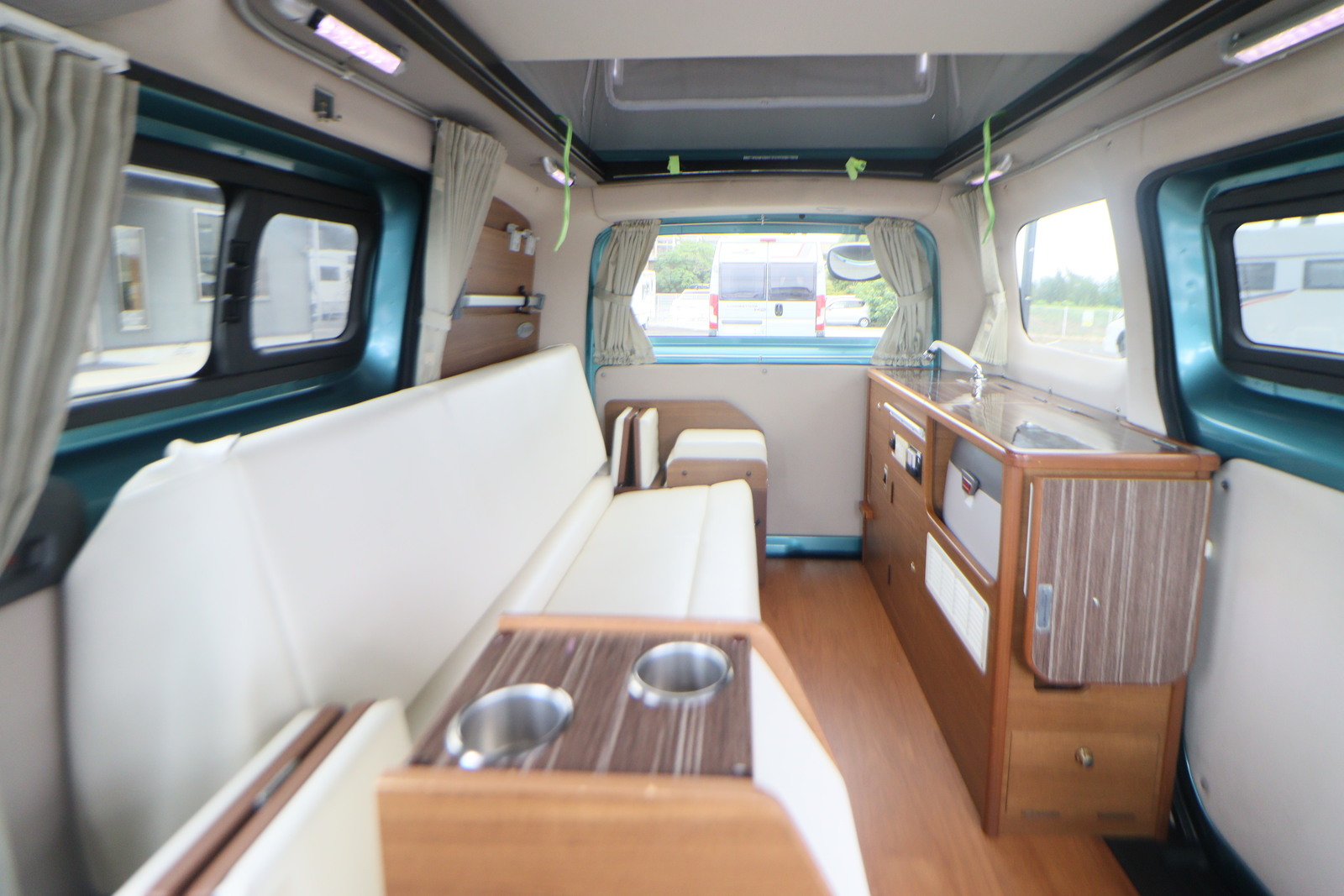 キャンピングカー バンコン NV200 ｷｬﾝﾋﾟﾝｸﾞｶｰ広島 ﾎﾟｯﾌﾟｺﾝeE