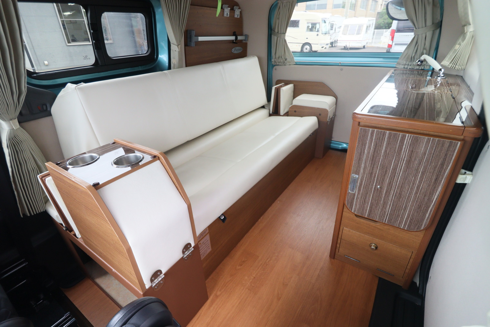 キャンピングカー バンコン NV200 ｷｬﾝﾋﾟﾝｸﾞｶｰ広島 ﾎﾟｯﾌﾟｺﾝeE