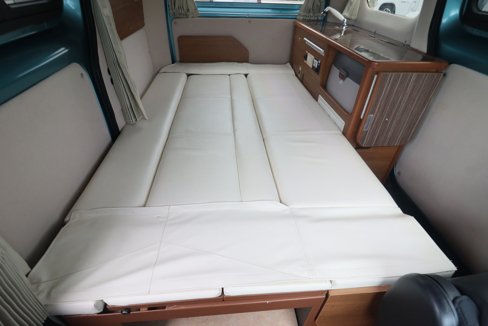キャンピングカー バンコン NV200 ｷｬﾝﾋﾟﾝｸﾞｶｰ広島 ﾎﾟｯﾌﾟｺﾝeE