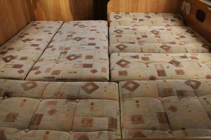 キャンピングカー キャブコン ｶﾑﾛｰﾄﾞ ﾊﾞﾝﾃｯｸ ｼﾞﾙ　FF　冷蔵庫　ﾎﾞｲﾗｰ