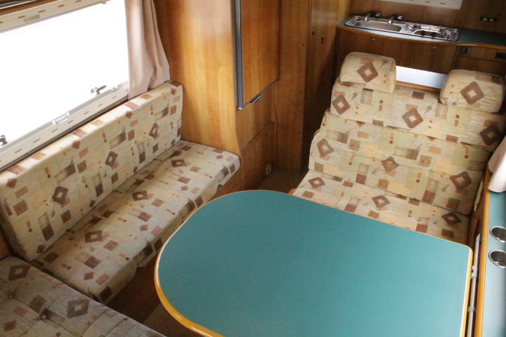 キャンピングカー キャブコン ｶﾑﾛｰﾄﾞ ﾊﾞﾝﾃｯｸ ｼﾞﾙ　FF　冷蔵庫　ﾎﾞｲﾗｰ