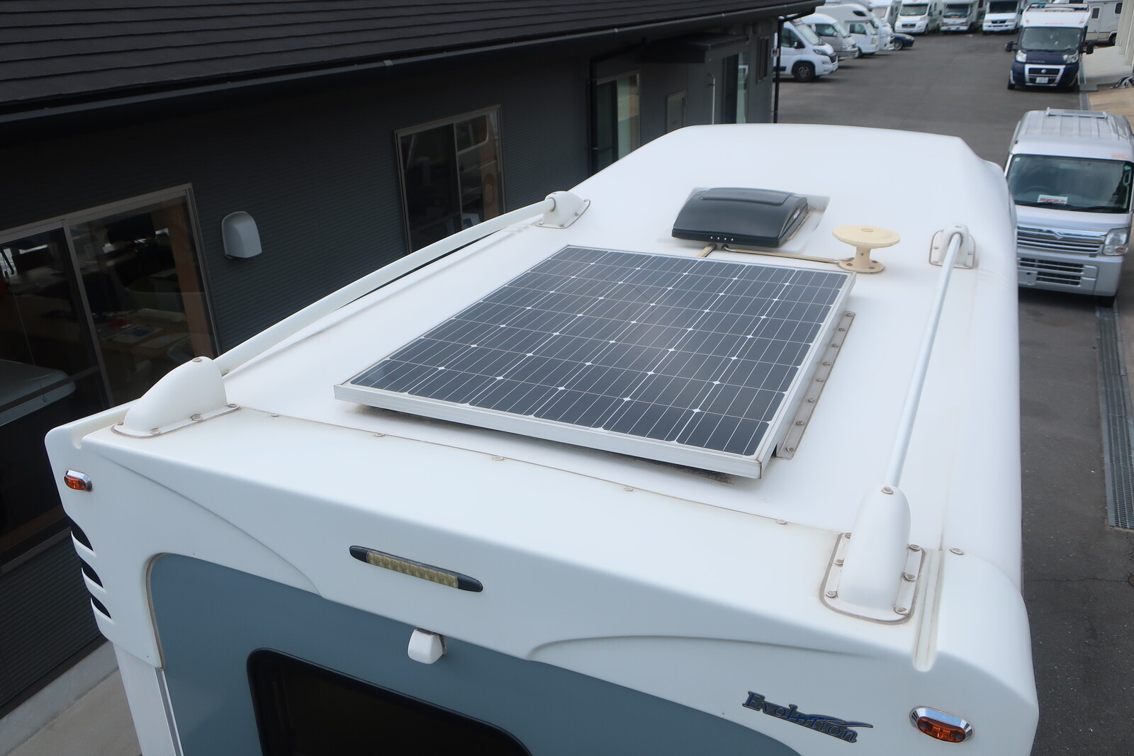 キャンピングカー キャブコン ｶﾑﾛｰﾄﾞ ﾅｯﾂRV ｸﾚｱ5.3Z ｴﾎﾞﾘｭｰｼｮﾝ