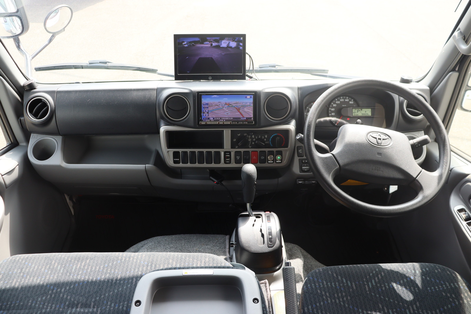 キャンピングカー キャブコン ｶﾑﾛｰﾄﾞ ﾅｯﾂRV ｸﾚｱ5.3Z ｴﾎﾞﾘｭｰｼｮﾝ