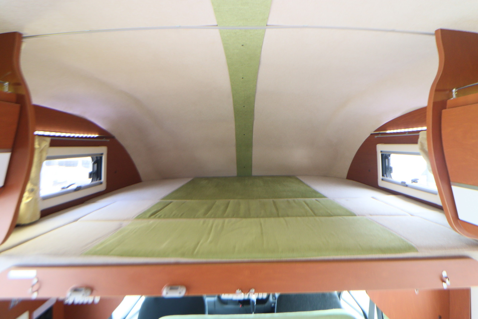 キャンピングカー キャブコン ｶﾑﾛｰﾄﾞ ﾅｯﾂRV ｸﾚｱ5.3Z ｴﾎﾞﾘｭｰｼｮﾝ