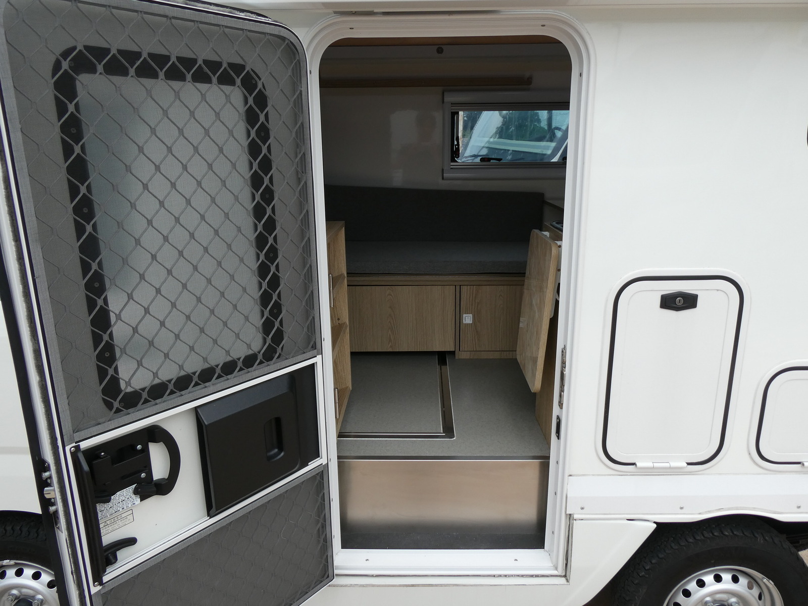 キャンピングカー 軽キャンパー ﾊｲｾﾞｯﾄ 山春 ﾊﾐﾝｸﾞﾊﾞｰﾄﾞ 4WD