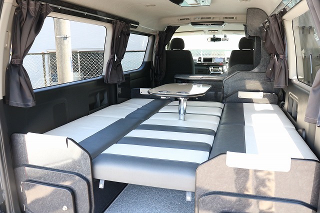 キャンピングカー バンコン ﾊｲｴｰｽ FOCS DSﾌﾟﾚﾐｱﾑ 4WD