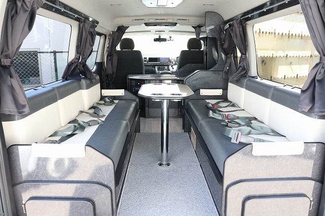 キャンピングカー バンコン ﾊｲｴｰｽ FOCS DSﾌﾟﾚﾐｱﾑ 4WD