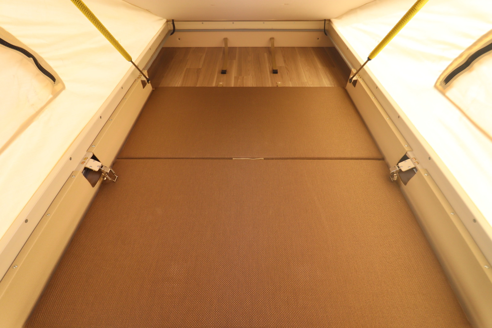 キャンピングカー 軽キャンパー ﾊｲｾﾞｯﾄ ﾊﾞﾝｼｮｯﾌﾟﾐｶﾐ ﾃﾝﾄむし