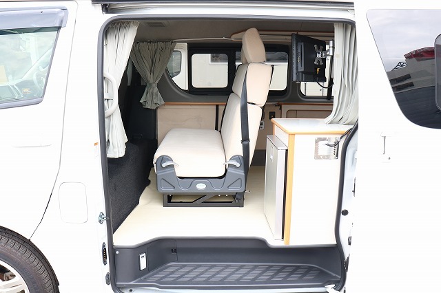 キャンピングカー バンコン ﾊｲｴｰｽ OMC ﾂｱｰｽﾞﾜｲﾄﾞ 4WD　DCｸｰﾗｰ
