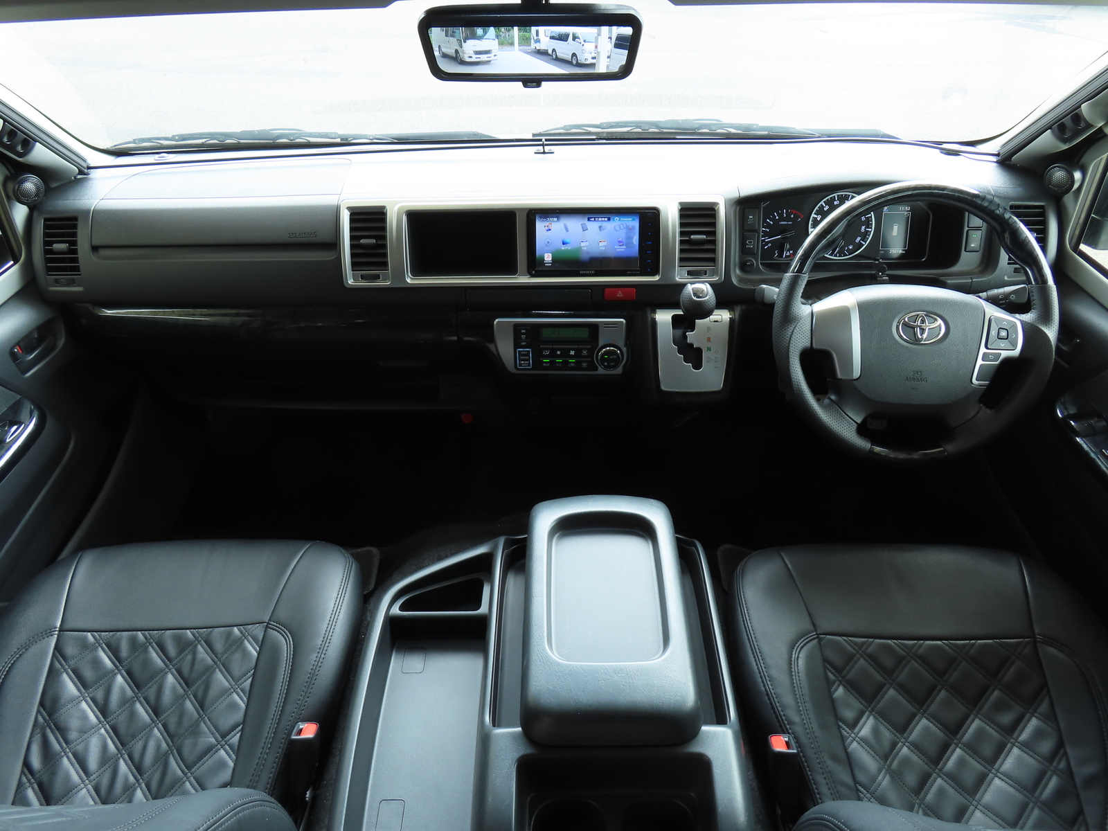 キャンピングカー バンコン ﾊｲｴｰｽ ﾎﾜｲﾄﾊｳｽ ｺﾝﾊﾟｽﾄﾞﾙｸ