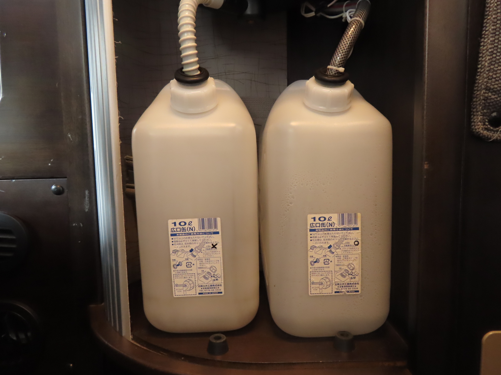 キャンピングカー バンコン ﾊｲｴｰｽ ﾎﾜｲﾄﾊｳｽ ｺﾝﾊﾟｽﾄﾞﾙｸ