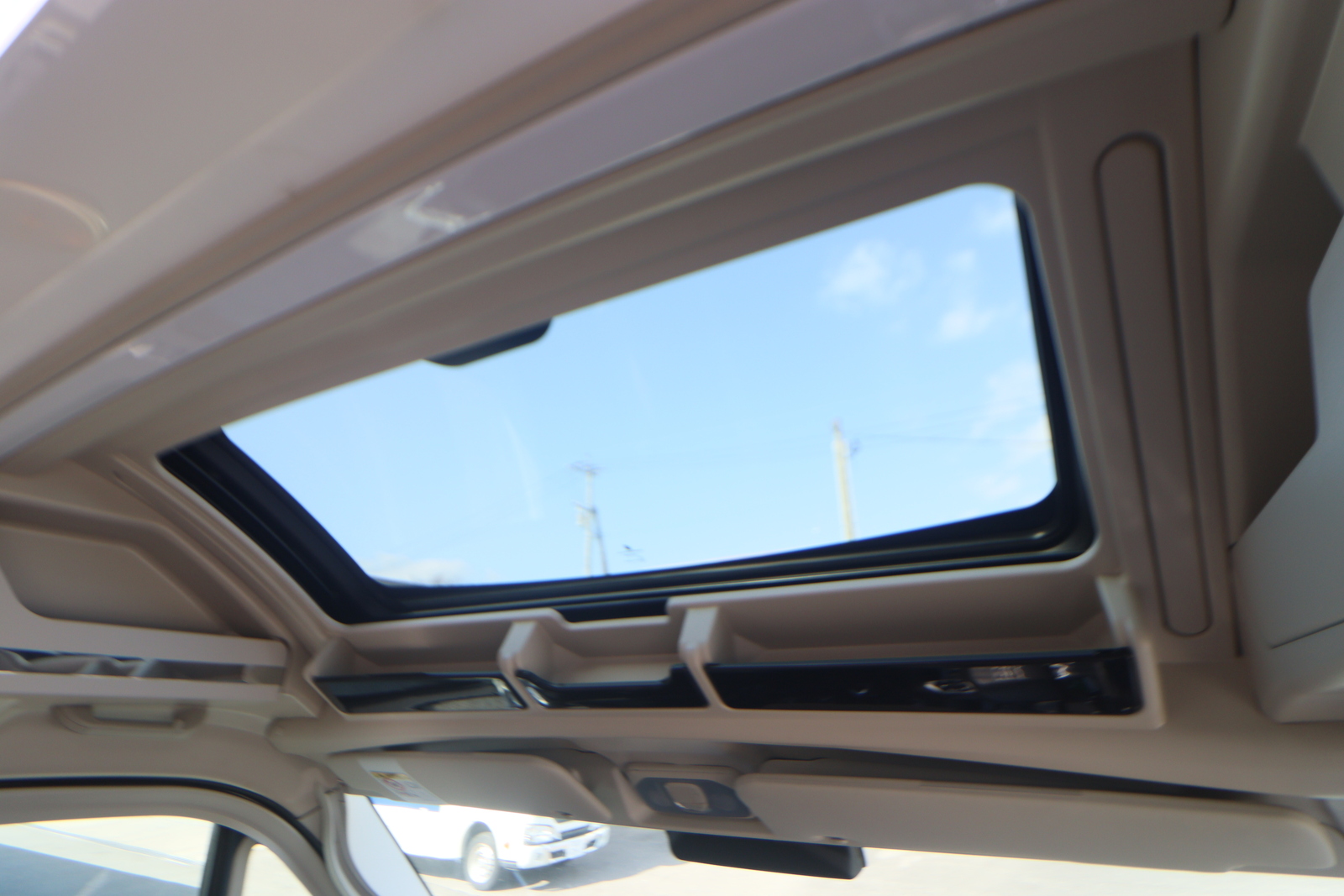 キャンピングカー バンコン ﾃﾞｭｶﾄ ﾛｰﾗｰﾁｰﾑ ﾘﾋﾞﾝｸﾞｽﾄｰﾝ5 新車