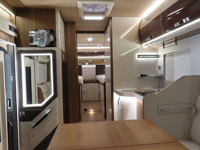 キャンピングカー バスコン ﾃﾞｭｶﾄ　ﾓｰﾋﾞﾙｳﾞｪｯﾀKﾖｯﾄﾃｸﾉﾗｲﾝ86新車