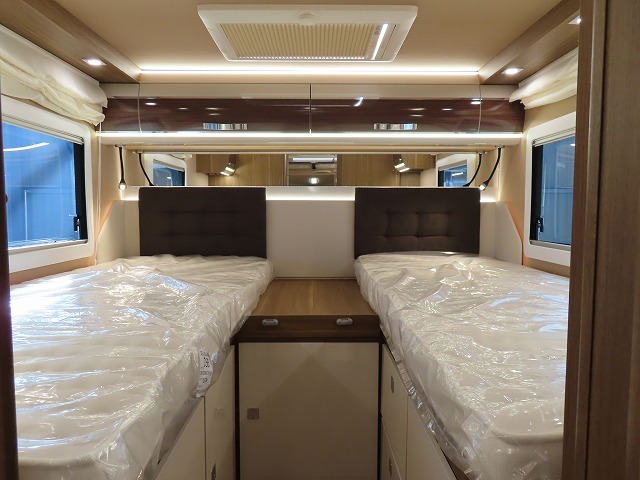 キャンピングカー バスコン ﾃﾞｭｶﾄ　ﾓｰﾋﾞﾙｳﾞｪｯﾀKﾖｯﾄﾃｸﾉﾗｲﾝ86新車