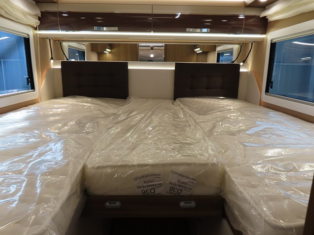 キャンピングカー バスコン ﾃﾞｭｶﾄ　ﾓｰﾋﾞﾙｳﾞｪｯﾀKﾖｯﾄﾃｸﾉﾗｲﾝ86新車