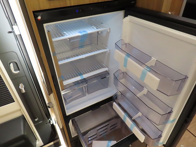 キャンピングカー バスコン ﾃﾞｭｶﾄ　ﾓｰﾋﾞﾙｳﾞｪｯﾀKﾖｯﾄﾃｸﾉﾗｲﾝ86新車