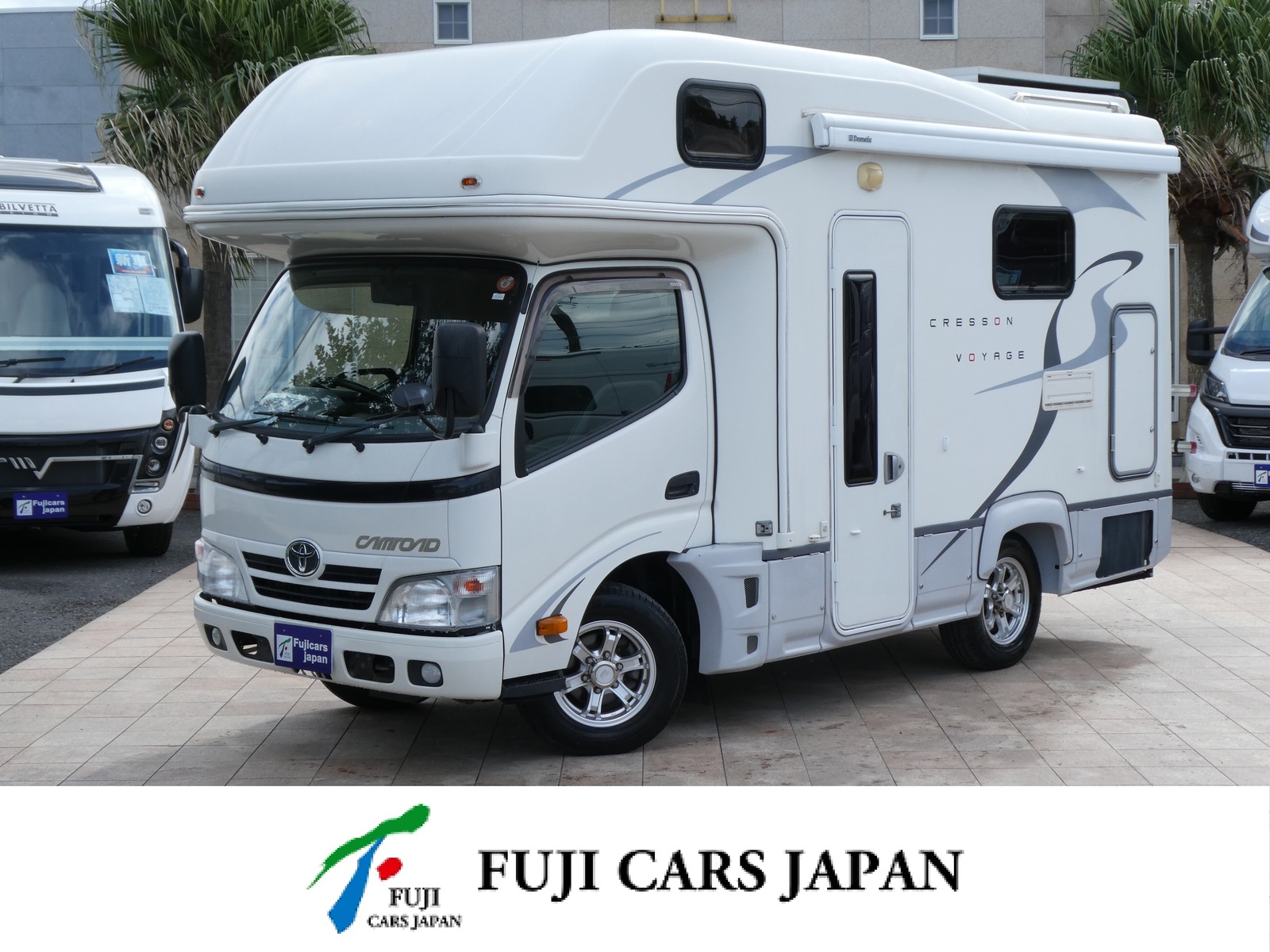 キャンピングカー キャブコン ナッツRV クレソンボヤージュW　新品家庭用エアコン