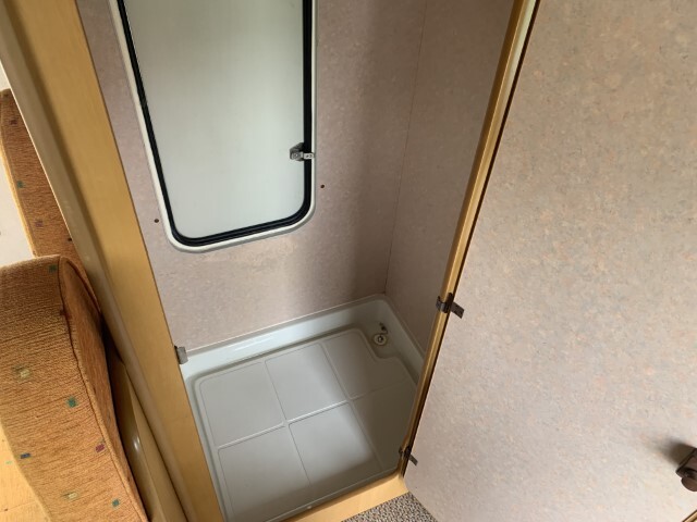 キャンピングカー キャブコン ﾊﾞﾝﾃｯｸ ｱﾄﾑ FFﾋｰﾀｰ 電子ﾚﾝｼﾞ 冷蔵庫