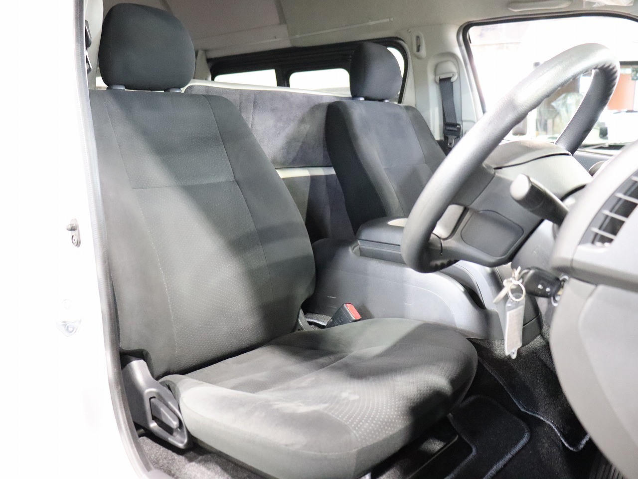 キャンピングカー バンコン ﾊｲｴｰｽ 東和 ﾂｪﾙﾄ 4WD　FFﾋｰﾀｰ