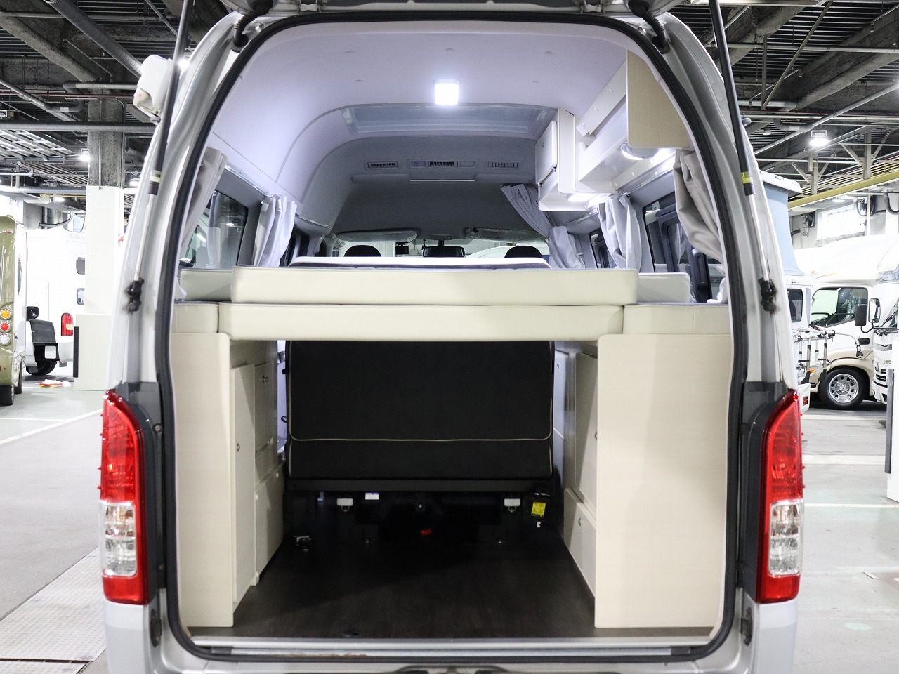 キャンピングカー バンコン ﾊｲｴｰｽ 東和 ﾂｪﾙﾄ 4WD　FFﾋｰﾀｰ