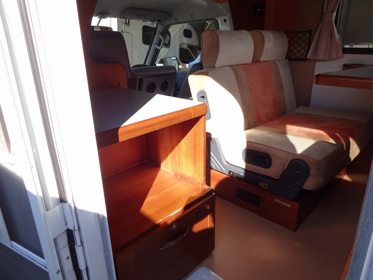 キャンピングカー キャブコン ﾊﾞﾈｯﾄ ﾅｯﾂRV ﾏｯｼｭA　FFﾋｰﾀｰ　冷蔵庫