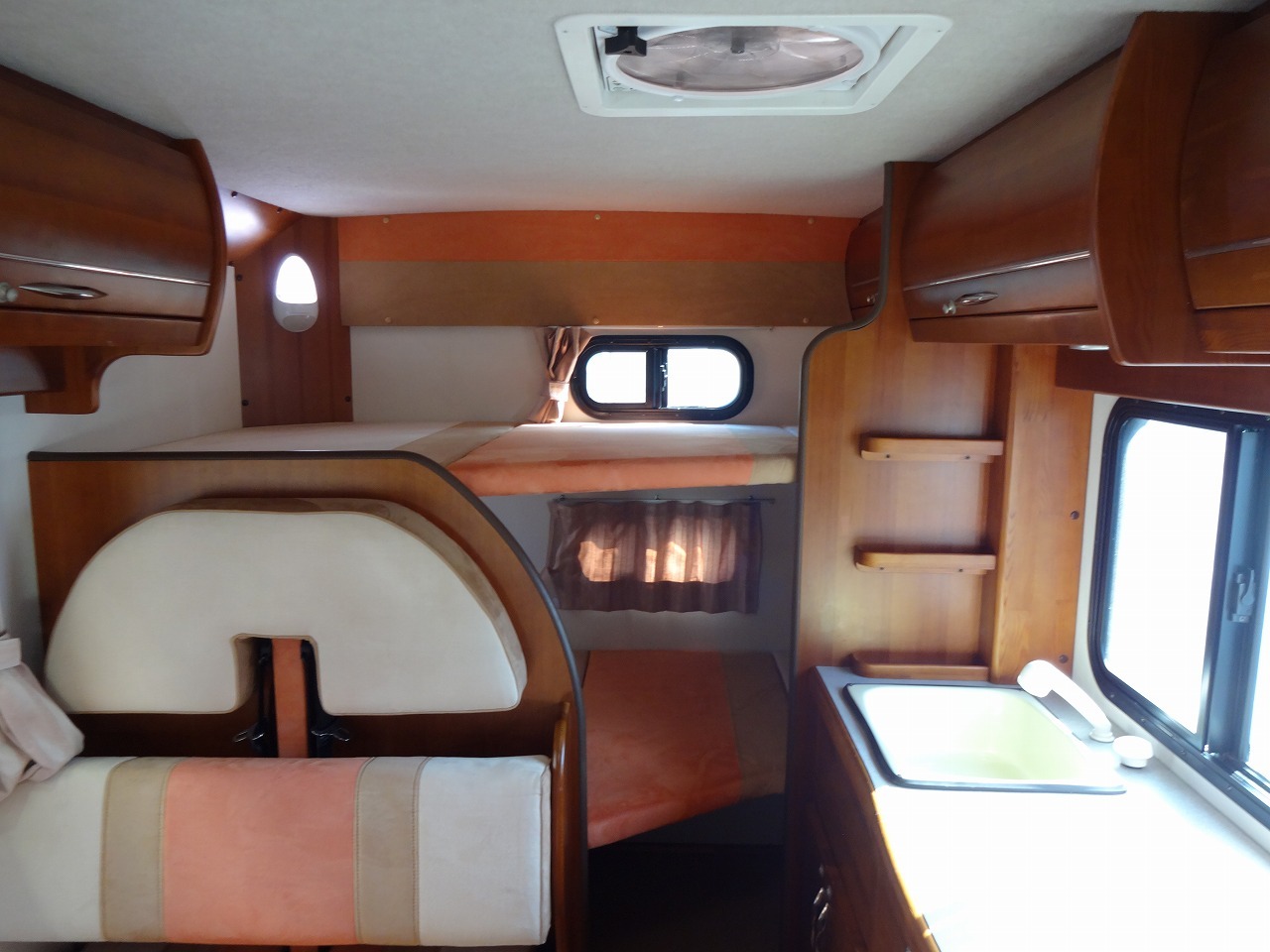 キャンピングカー キャブコン ﾊﾞﾈｯﾄ ﾅｯﾂRV ﾏｯｼｭA　FFﾋｰﾀｰ　冷蔵庫