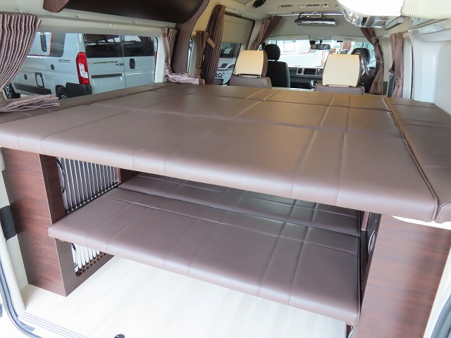 キャンピングカー バンコン ﾊｲｴｰｽRVﾗﾝﾄﾞ ﾗﾝﾄﾞﾜｺﾞﾝﾌﾞﾘｽ 家ｴｱｺﾝ