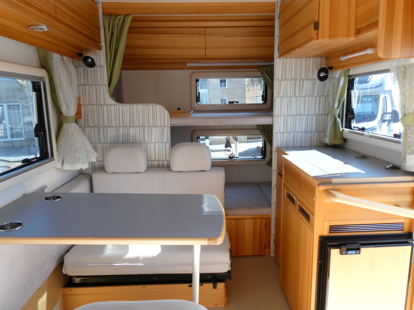 キャンピングカー キャブコン AtoZ　ｱﾐﾃｨﾎﾞｽｺ　ｿｰﾗｰﾊﾟﾈﾙ　FFﾋｰﾀｰ