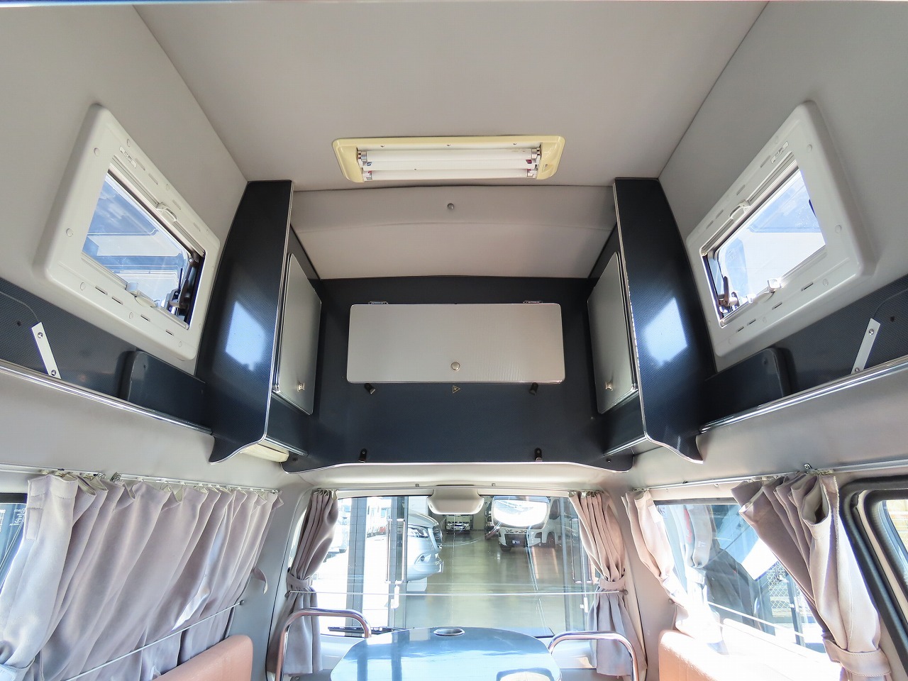 キャンピングカー バンコン ﾎﾞﾝｺﾞ ﾛｰﾀｽRV ｲｰﾗｲﾄ 4WD