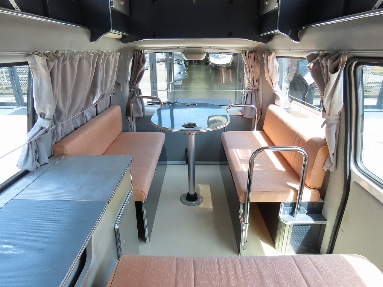 キャンピングカー バンコン ﾎﾞﾝｺﾞ ﾛｰﾀｽRV ｲｰﾗｲﾄ 4WD