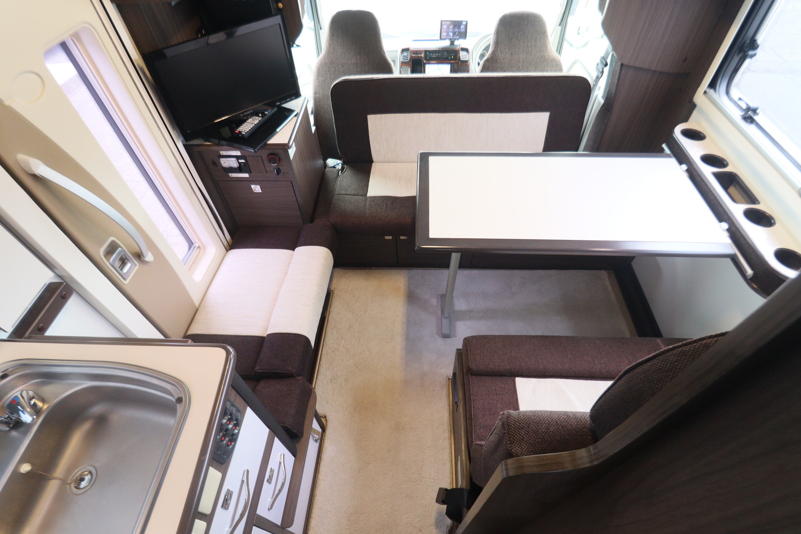 キャンピングカー キャブコン ｶﾑﾛｰﾄﾞ ﾅｯﾂRV ｸﾚｱ5.3Z LTD 3.0DT