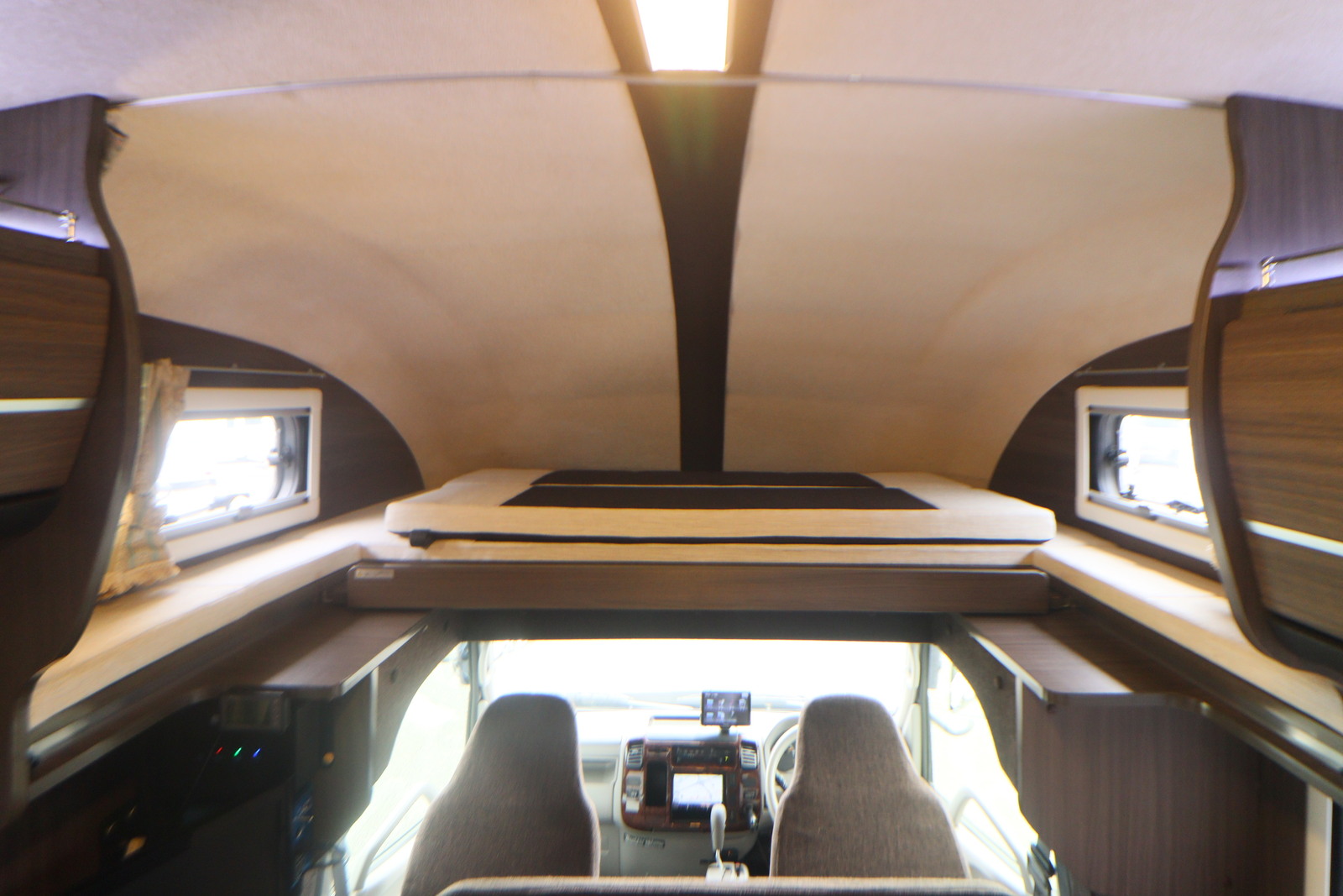 キャンピングカー キャブコン ｶﾑﾛｰﾄﾞ ﾅｯﾂRV ｸﾚｱ5.3Z LTD 3.0DT