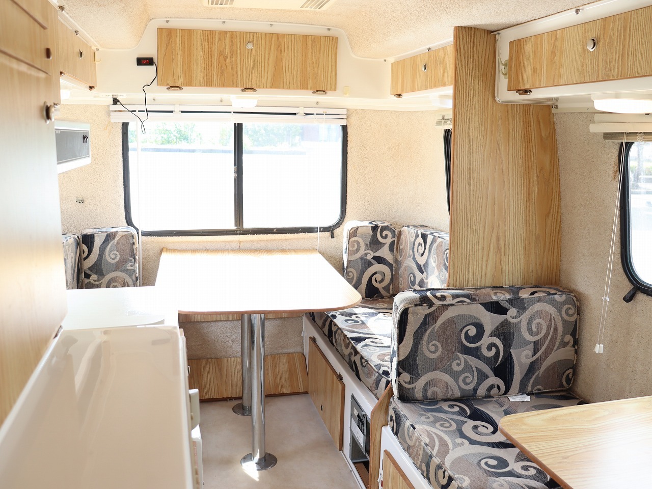 キャンピングカー トレーラー ｶｼｰﾀ ﾃｷｻｽ ﾛﾃﾞｵ 17ft　ﾙｰﾌｸｰﾗｰ