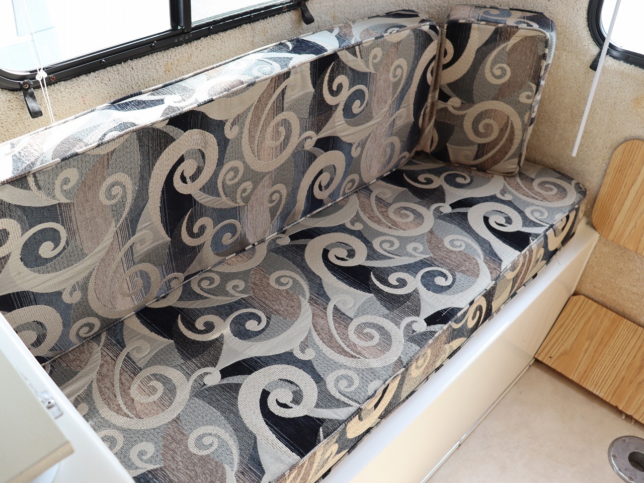 キャンピングカー トレーラー ｶｼｰﾀ ﾃｷｻｽ ﾛﾃﾞｵ 17ft　ﾙｰﾌｸｰﾗｰ