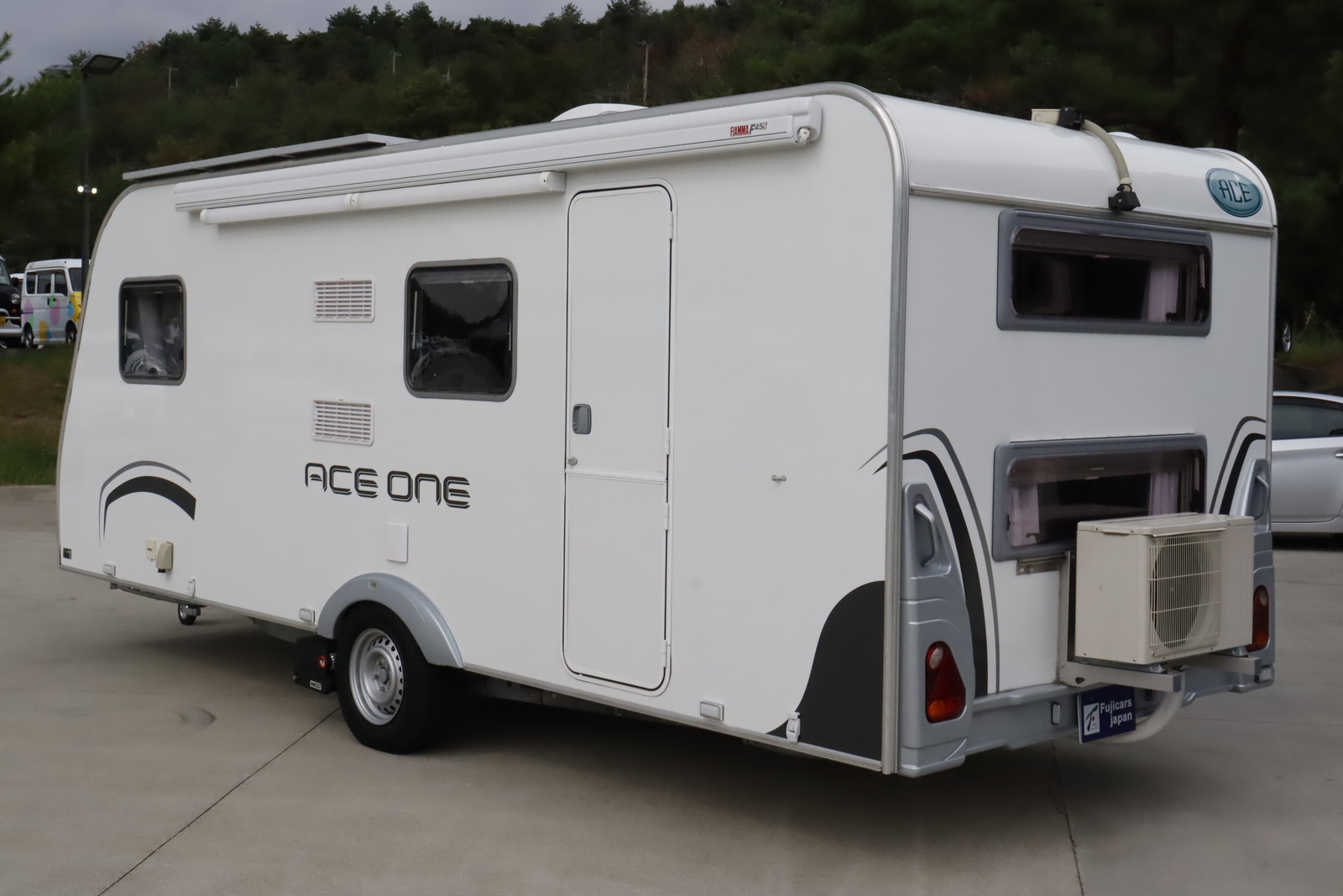 キャンピングカー トレーラー ｴｰｽｷｬﾗﾊﾞﾝ ｴｰｽ510CDL 家庭用ｴｱｺﾝ