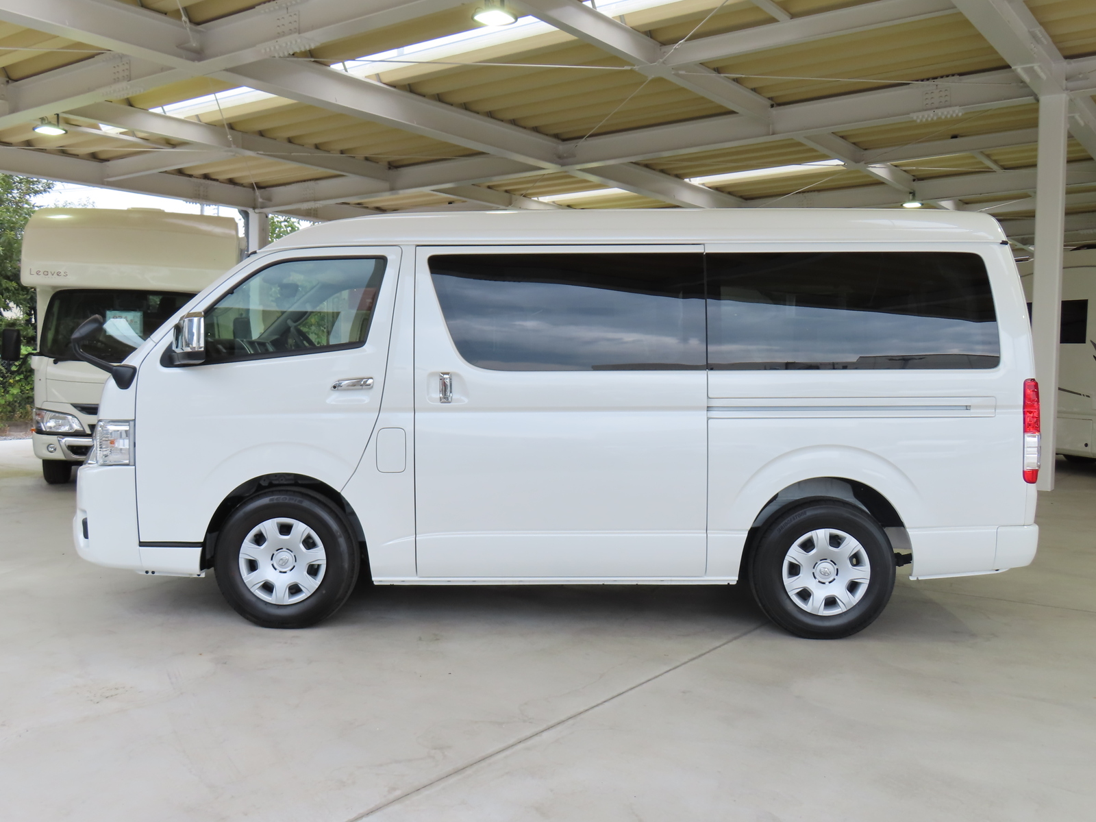 キャンピングカー バンコン ﾊｲｴｰｽ FOCS FIKA 展示車 新規ｵｰﾀﾞｰ受付中